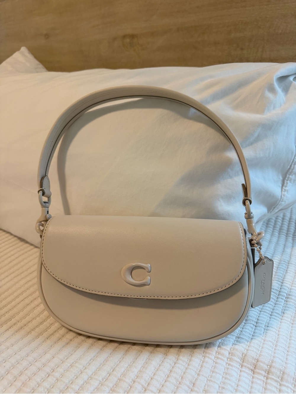 Coach Emmy Saddle Bag 23 CR666 Chalk Leather – Like New w/ 2 Straps & Dust Bag